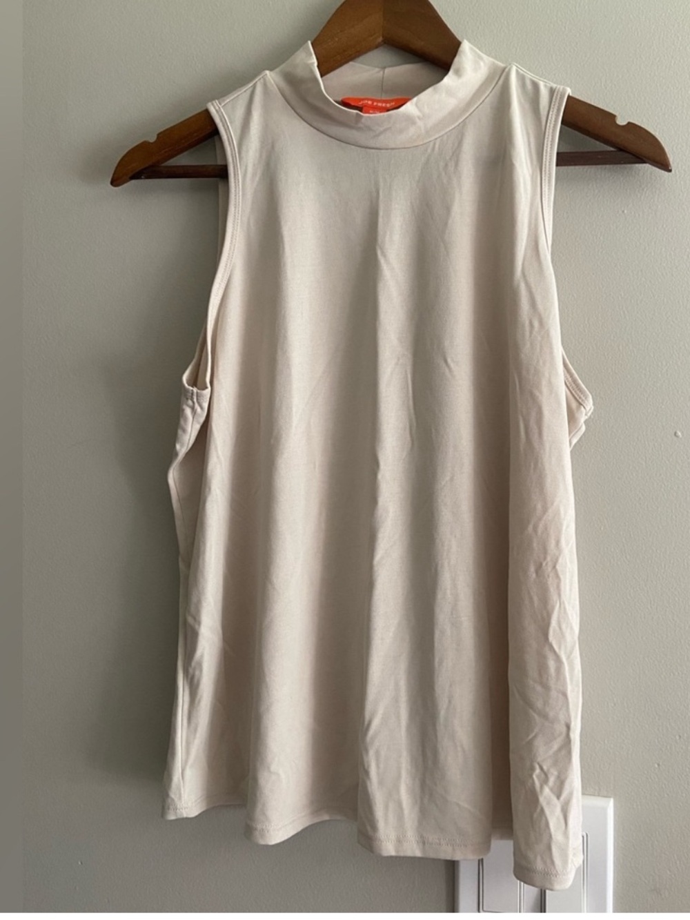 ☀️ Joe Fresh ☀️ cream mock neck tank top